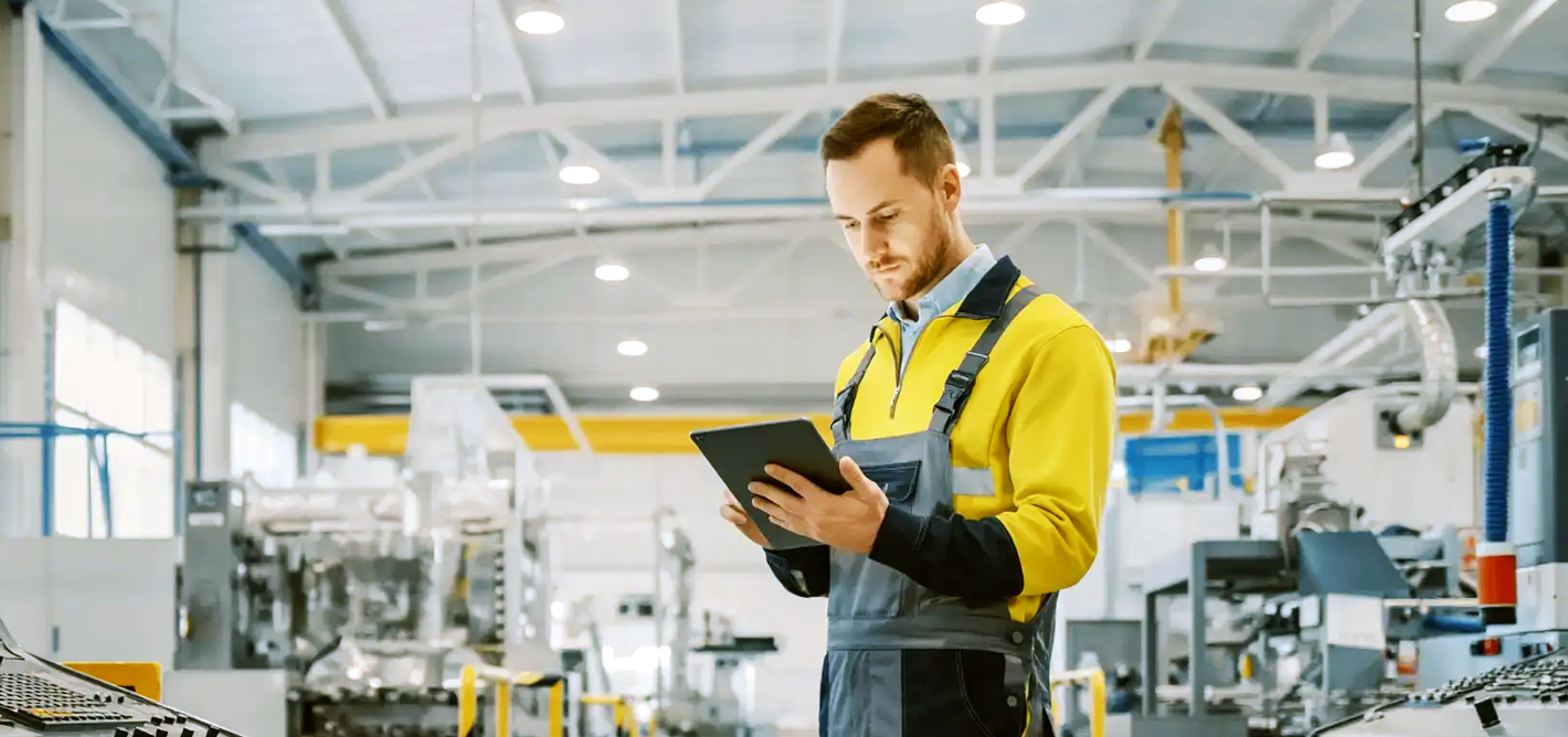 oee-use-case-prevent-unplanned-downtime-hero-warm oee-use-case-prevent-unplanned-downtime-hero-warm